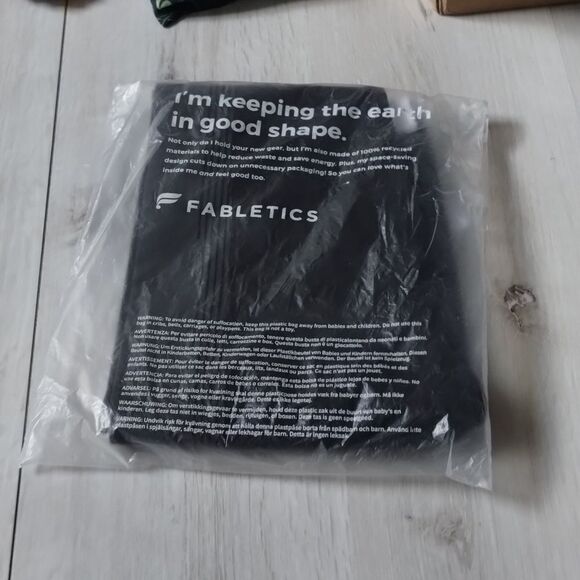 Fabletics Seamless Fusion High-Waisted 7/8 Legging Size L Black NWT In Packaging - Picture 6 of 8